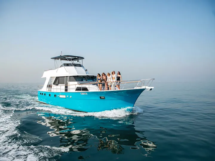 Hatteras 64ft • Hatteras