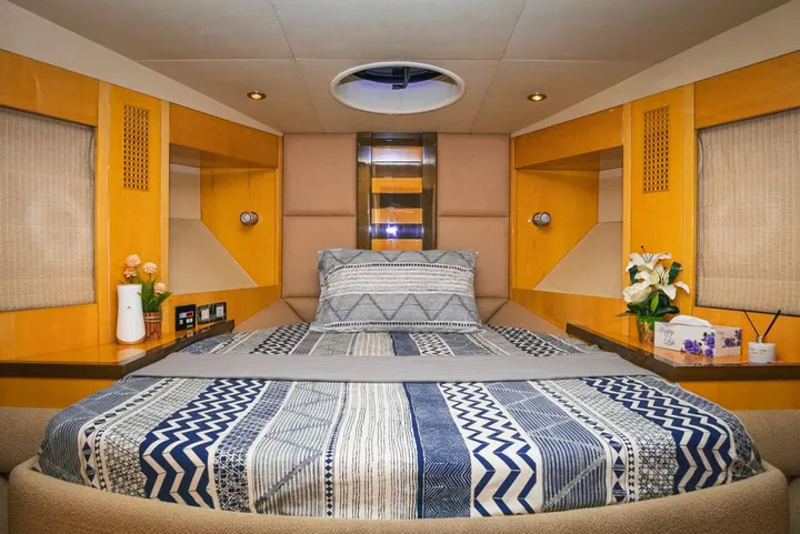 Elite 14 Majesty Vip 44ft — photo 5