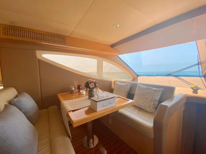 Elite 14 Majesty Vip 44ft — photo 7
